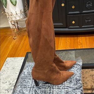 Elegant Brown Women's Boots